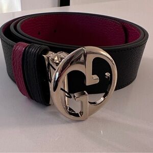 Gucci NWT Reversible Belt in Black/Red